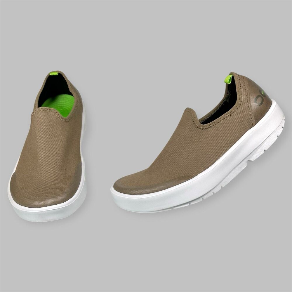 Oofos OOmg eeZee Low Womens 7.5 Shoes Slip On Taupe Comfort Recovery Gym Loafer - Picture 1 of 14